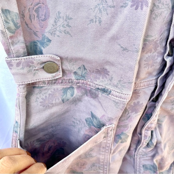 LUCKY BRAND x LAURA ASHLEY PRINTED FLORAL COVERALL SHORT IN SPRING PURPLE - Picture 8 of 10